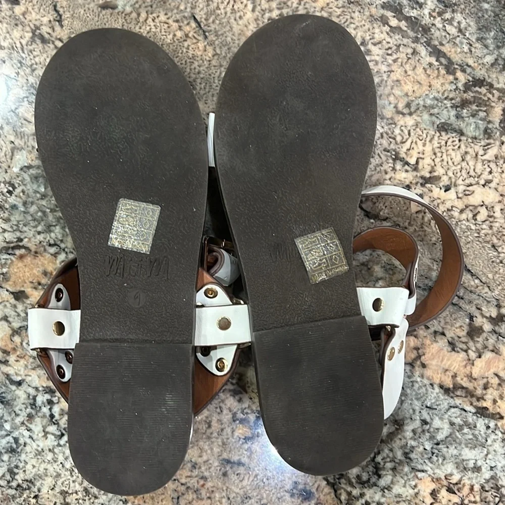 Mi.iM White and Black Sandals Minimalist Design